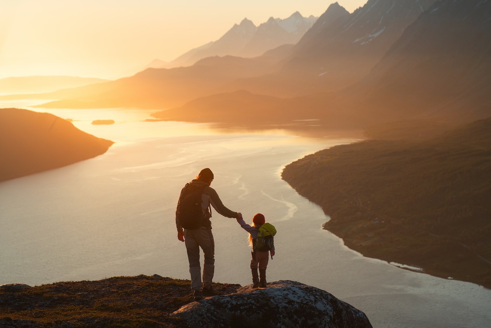 Father,And,Child,Hiking,In,Norway,Traveling,Together,Summer,Vacations Sustainable Practices in Rope Production